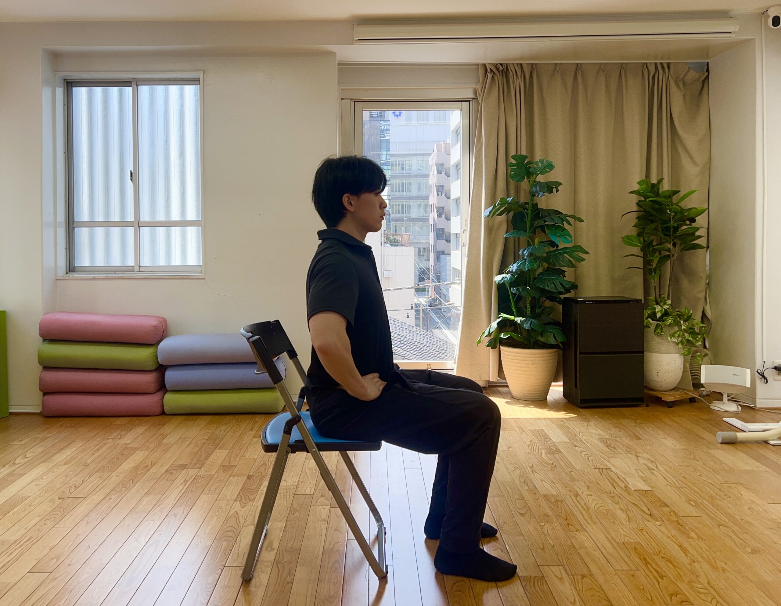 骨盤前傾・後傾運動