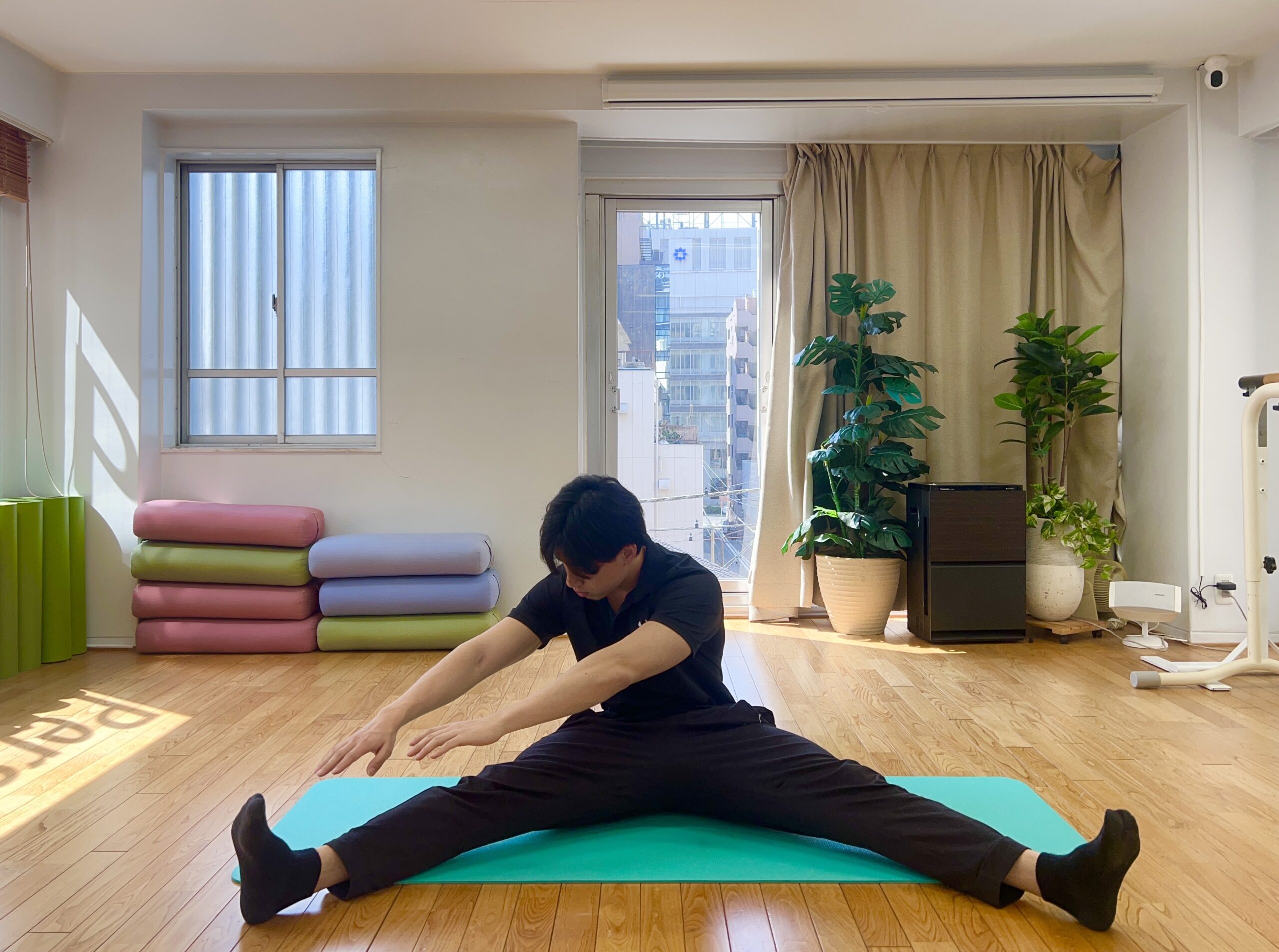 内転筋ストレッチ①